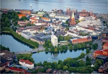 6.	Kiel University