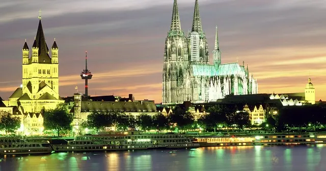 10 TEMPAT WISATA TERPOPULER DI JERMAN YANG WAJIB DIKUNJUNGI