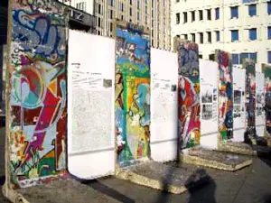10 Tempat Wisata Menarik di Berlin Part 1