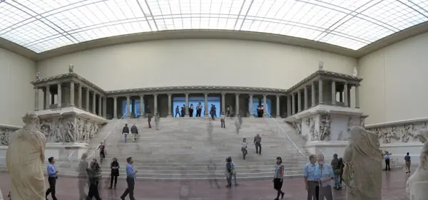 10 Tempat Wisata Menarik di Berlin Part 1