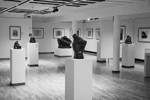 3.	Kathe Kollwitz Museum